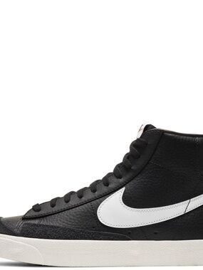 Nike Blazer Mid ‘77 Vintage High Top Black and White Sneaker Size 9.5